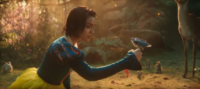 Disney's Snow White © Disney Enterprises, Inc. All Rights Reserved.